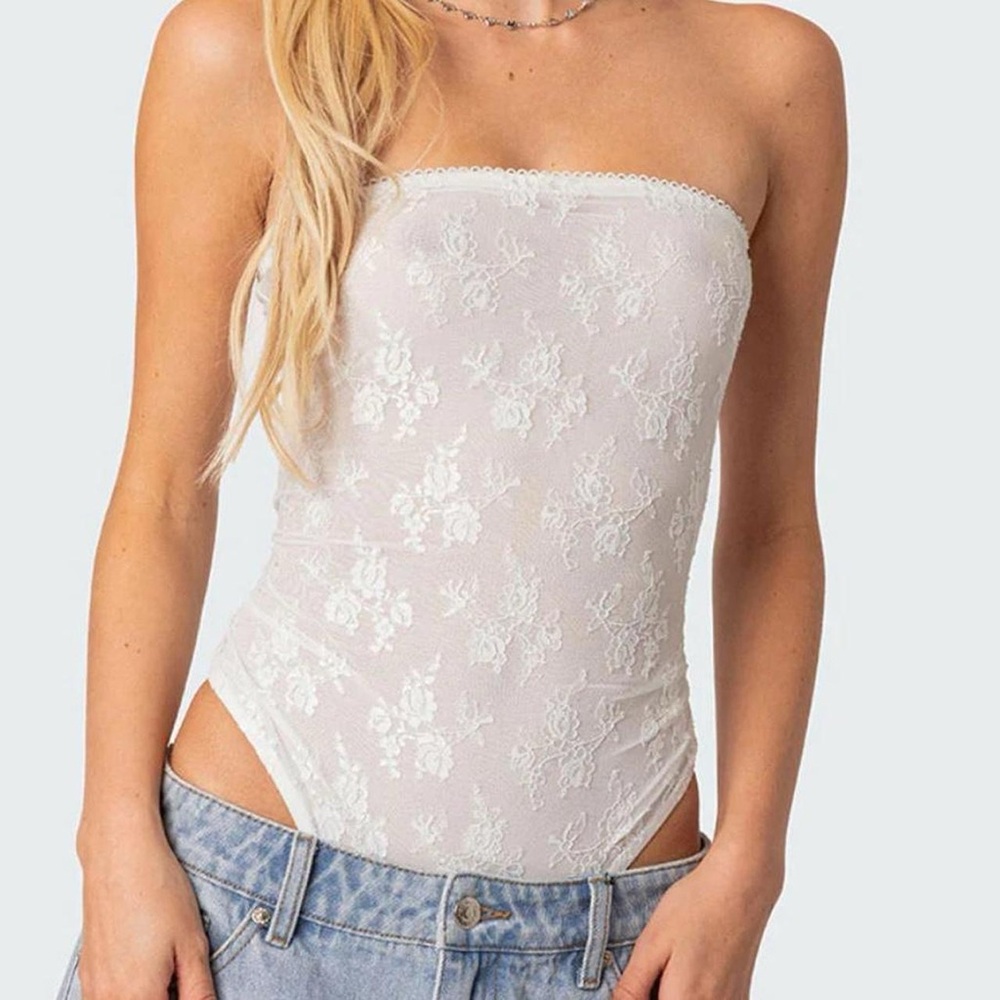 Edikted White Lace Strapless Bodysuit
